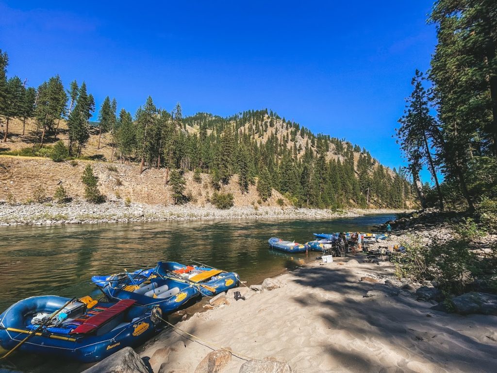 Mountain River Outfitters Boats