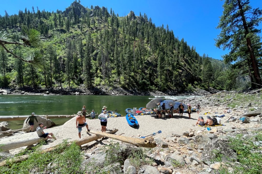 Salmon-River-Lunch-01